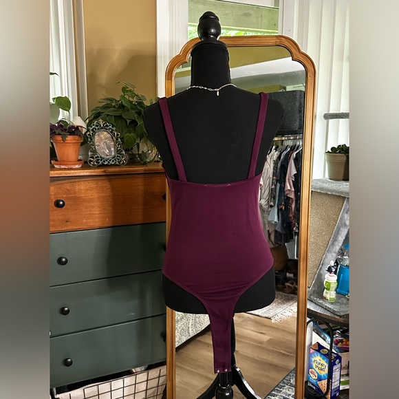 LuLu’s XOXO Burgundy Sleeveless Bodysuit - Picture 3 of 9